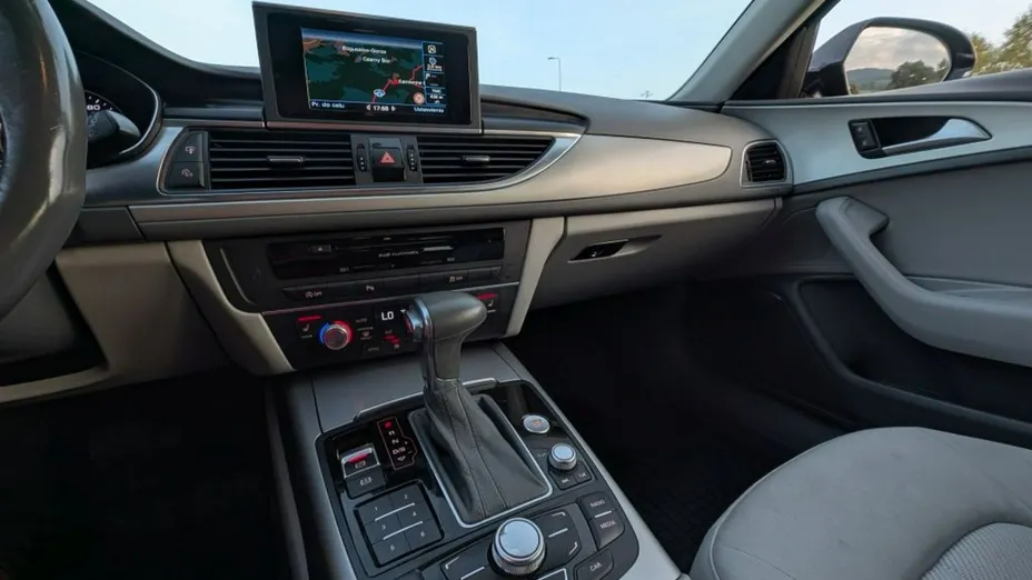 AUDI A6 Avant -