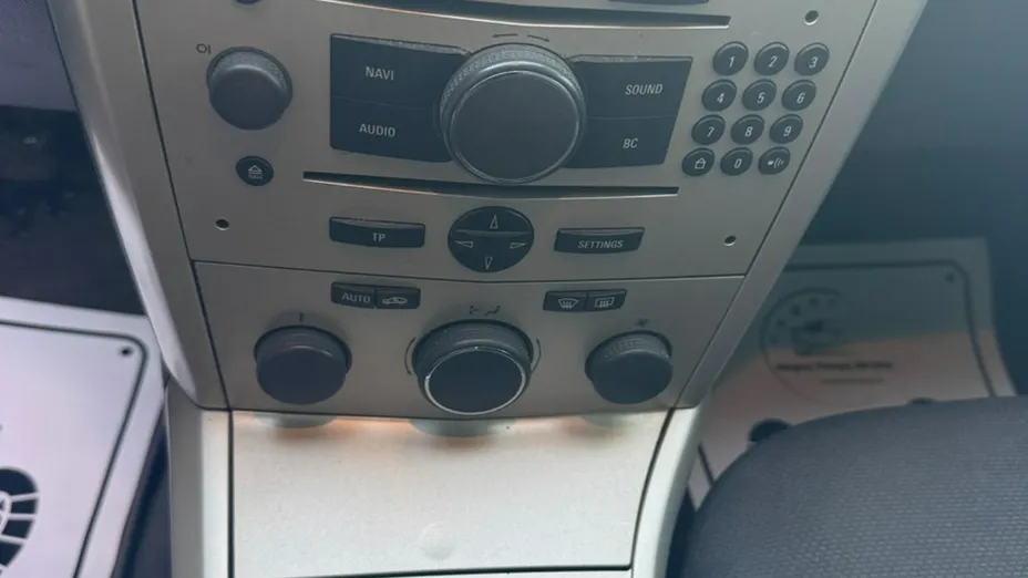 OPEL Astra -