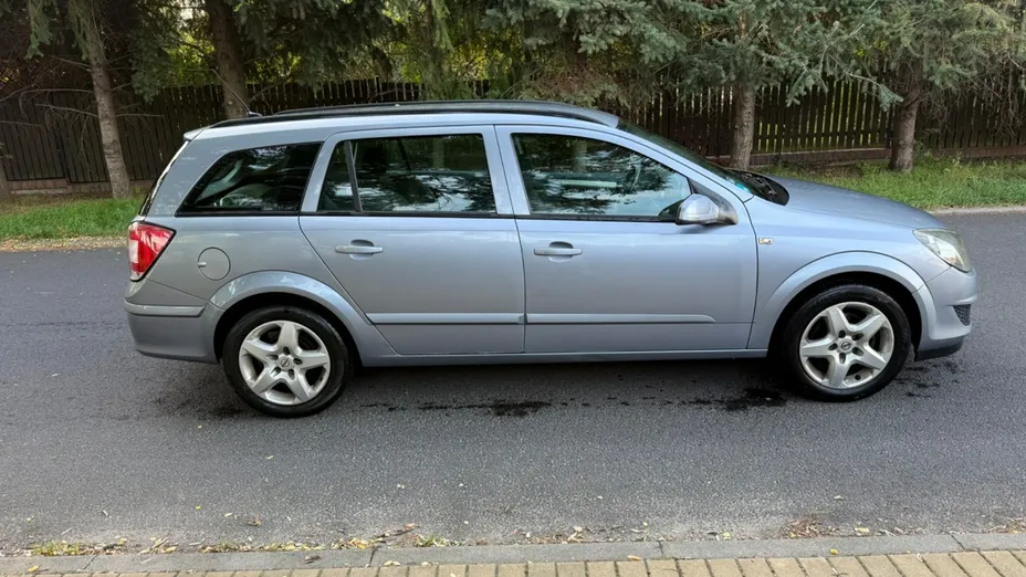 OPEL Astra -