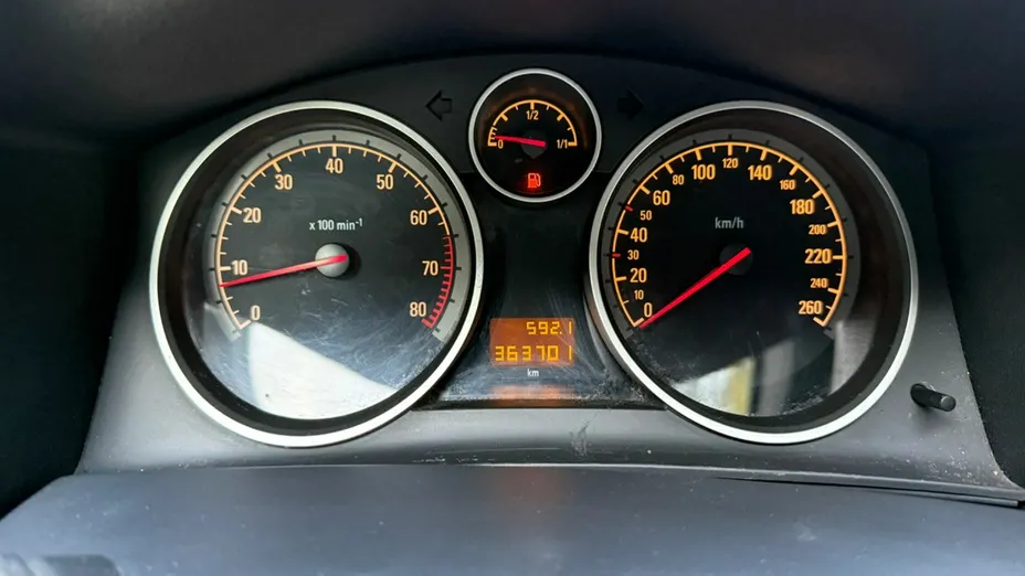 OPEL Astra -