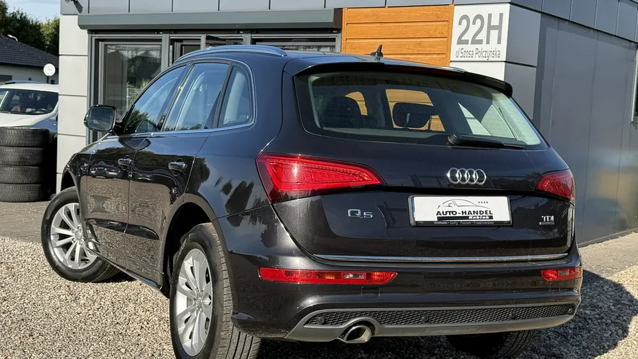 AUDI Q5 -
