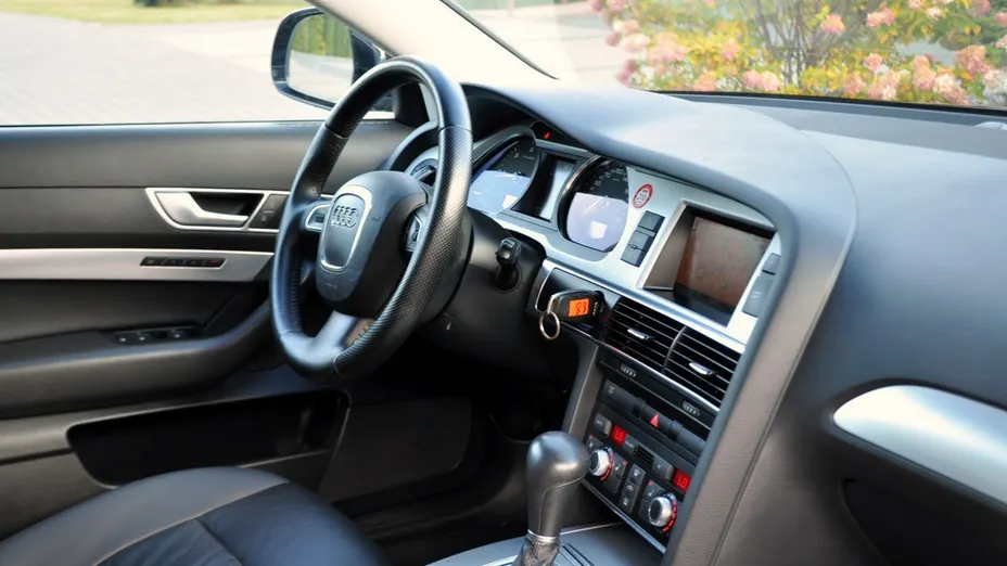AUDI A6 Avant -