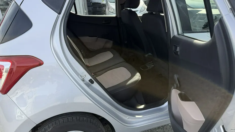 HYUNDAI i10 -