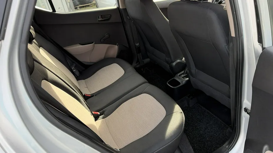 HYUNDAI i10 -