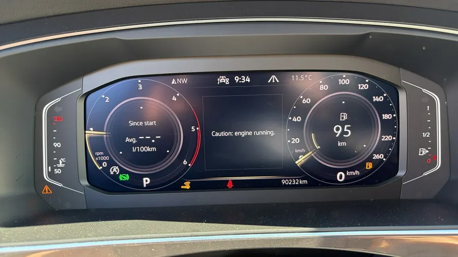 VOLKSWAGEN Tiguan -