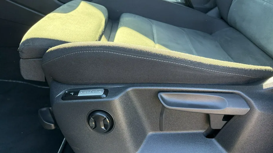 VOLKSWAGEN Tiguan -