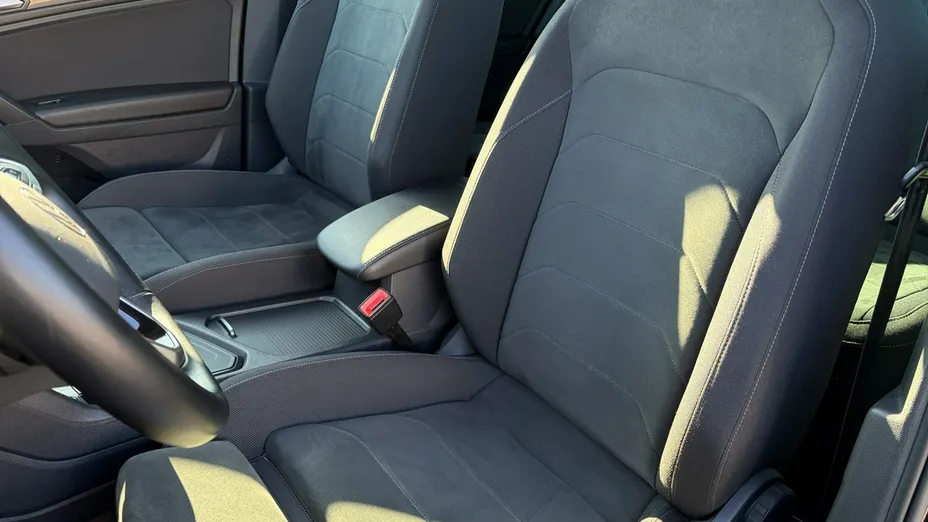VOLKSWAGEN Tiguan -