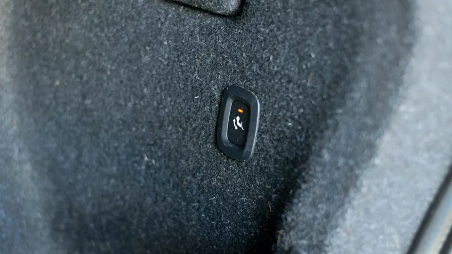 VOLVO XC40 -