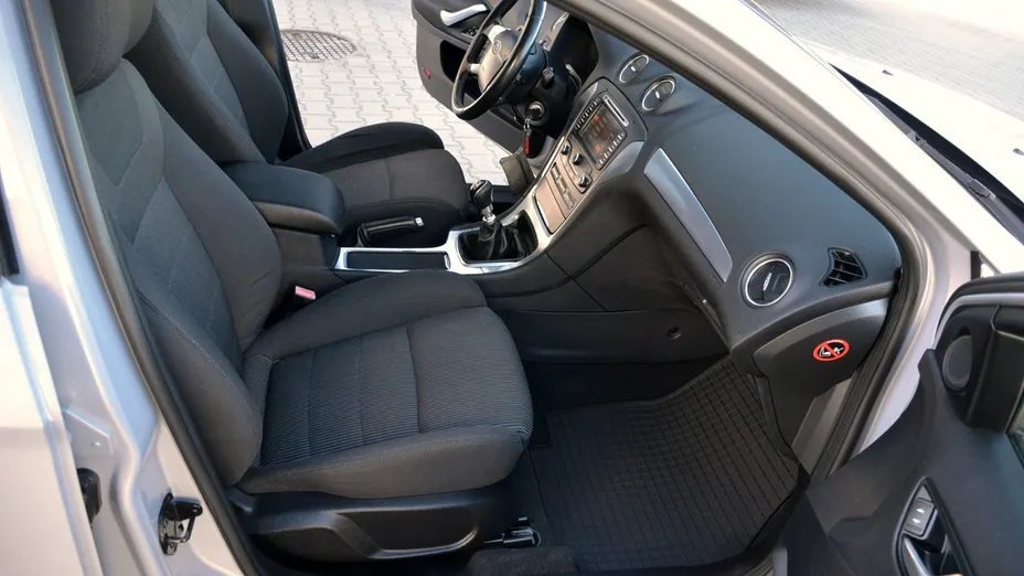 FORD Mondeo -