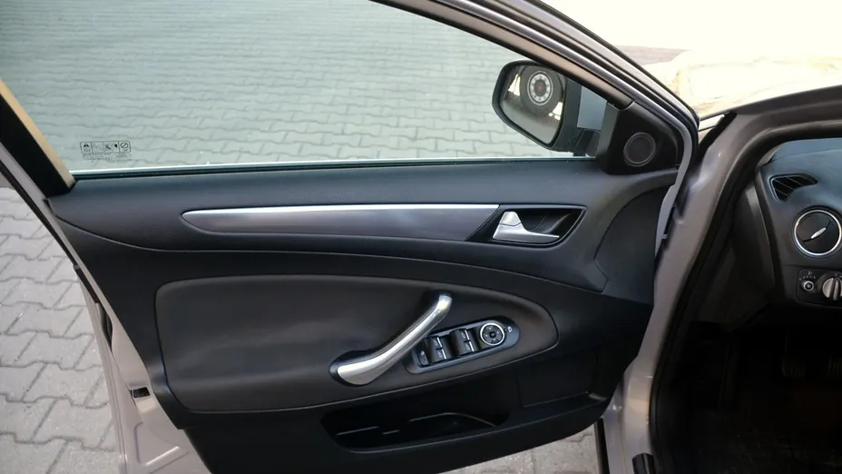 FORD Mondeo -