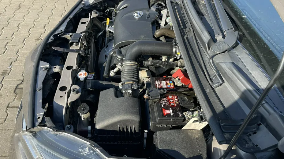 TOYOTA Yaris -
