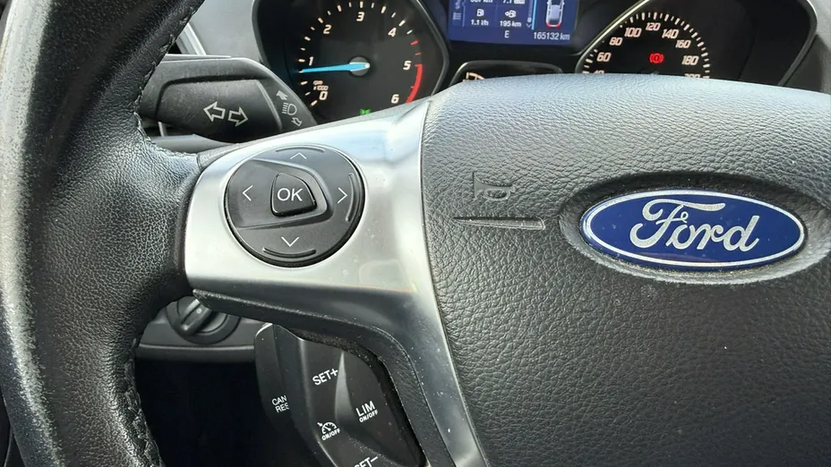 FORD Kuga -