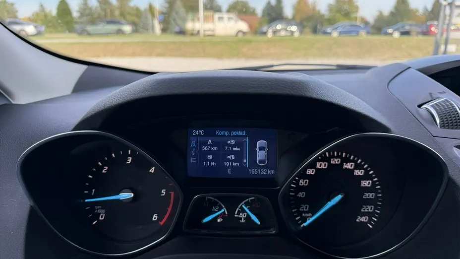 FORD Kuga -