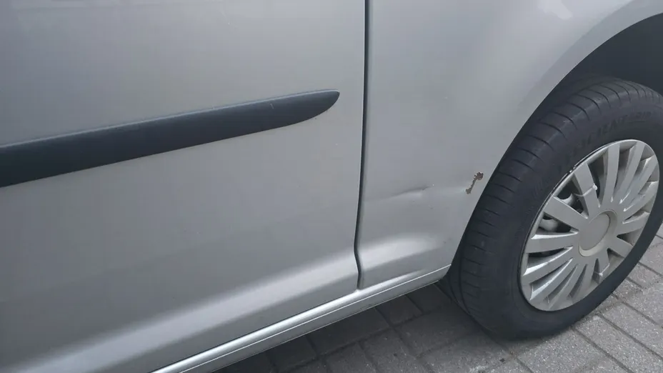 VOLKSWAGEN Caddy -