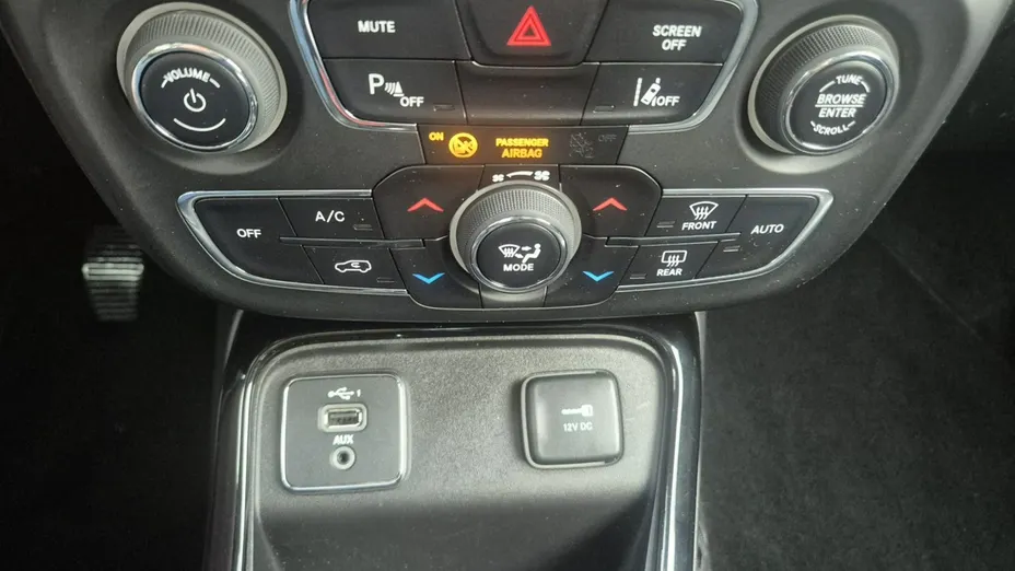 JEEP Compass -