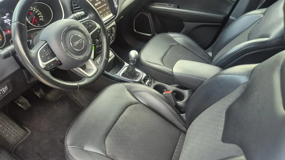 JEEP Compass -