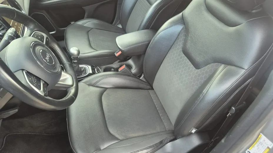 JEEP Compass -