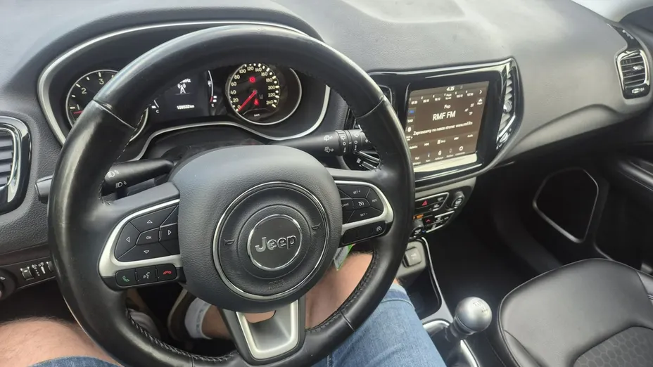 JEEP Compass -