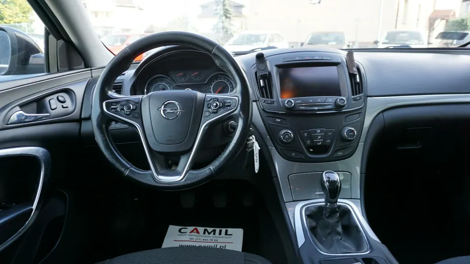 OPEL Insignia -
