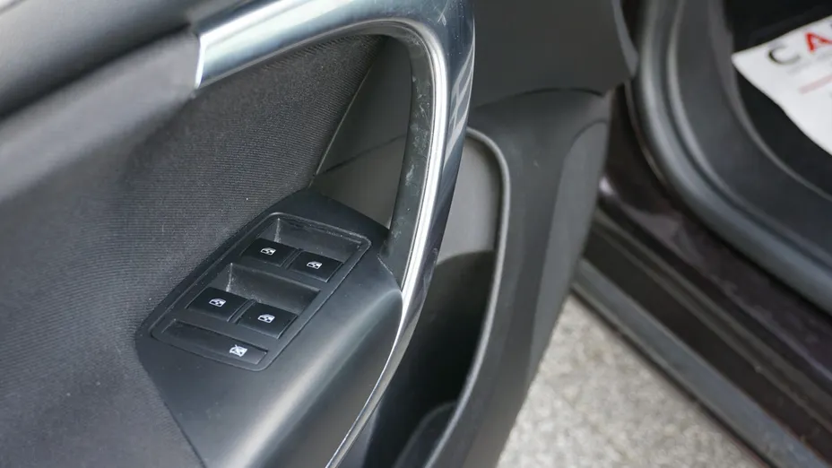 OPEL Insignia -