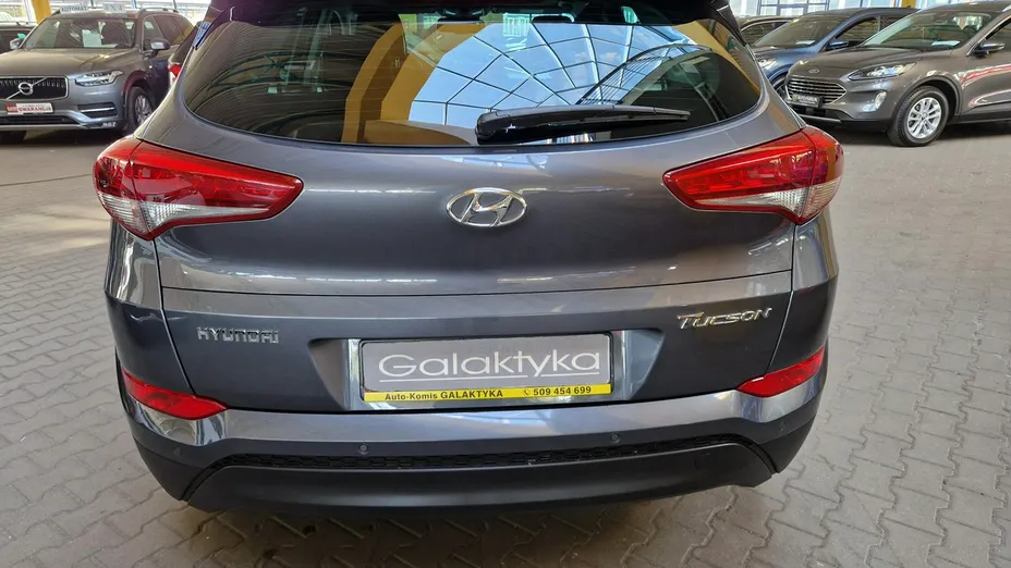 HYUNDAI Tucson -