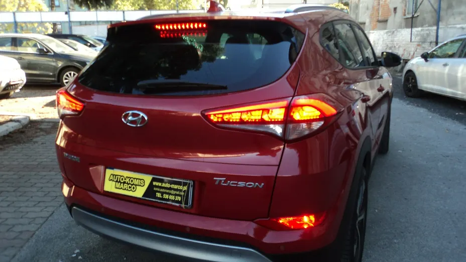 HYUNDAI Tucson -