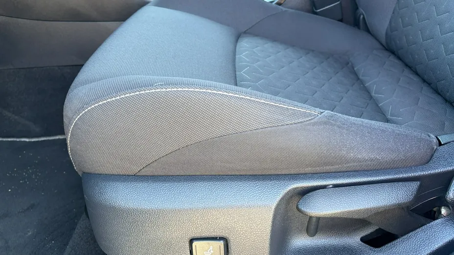 TOYOTA Corolla -