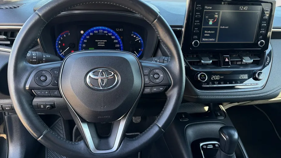 TOYOTA Corolla -