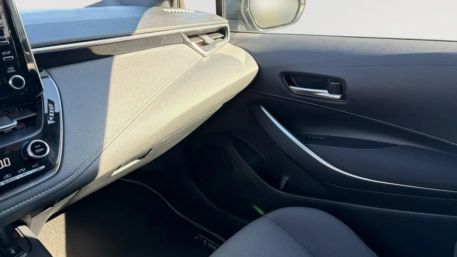 TOYOTA Corolla -