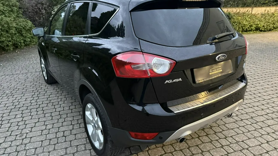 FORD Kuga -