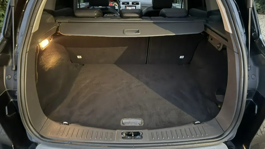 FORD Kuga -
