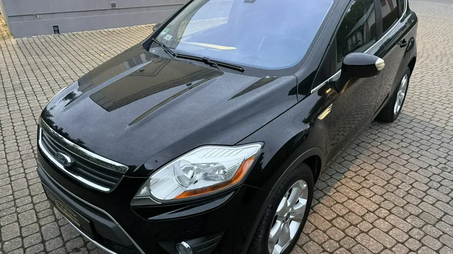 FORD Kuga -