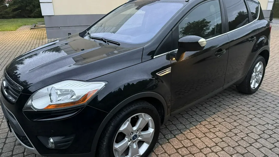 FORD Kuga -