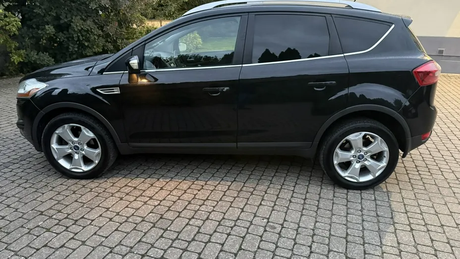 FORD Kuga -
