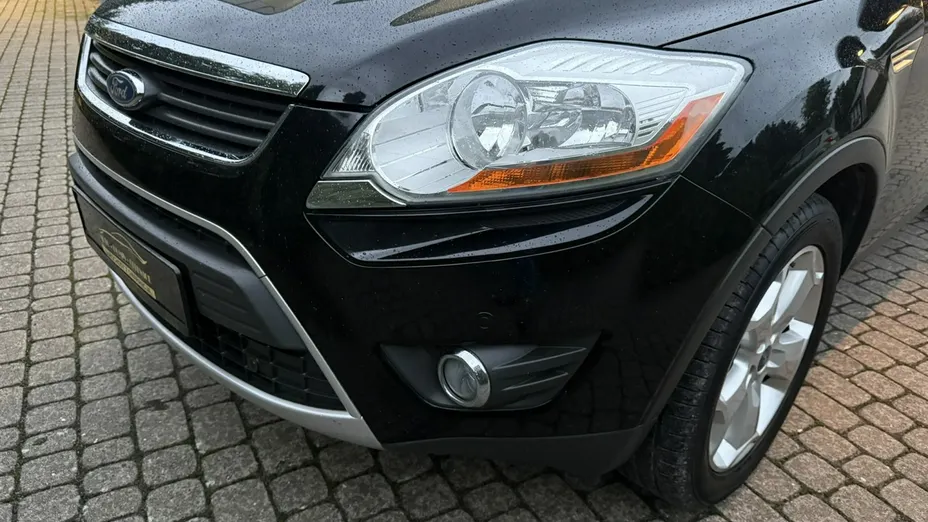 FORD Kuga -