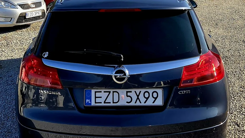 OPEL Insignia -