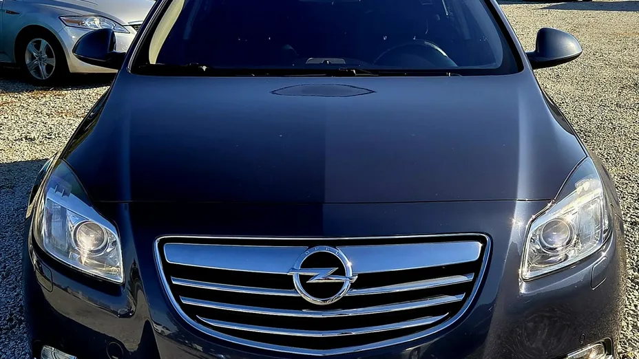 OPEL Insignia -