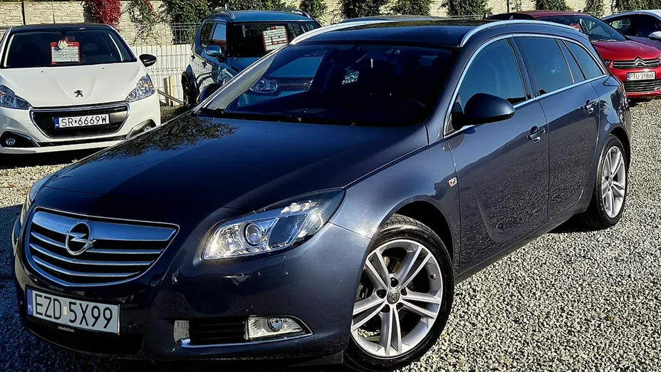 OPEL Insignia -