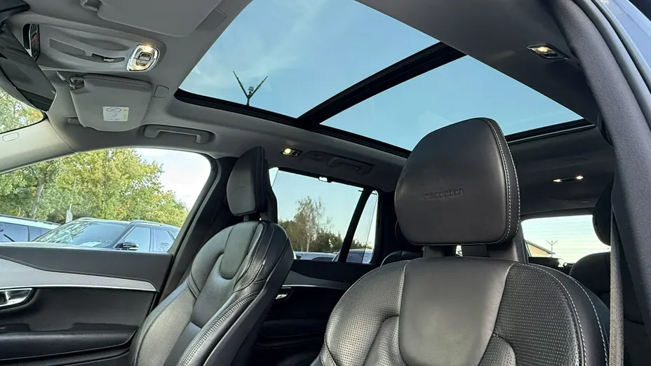 VOLVO XC90 -