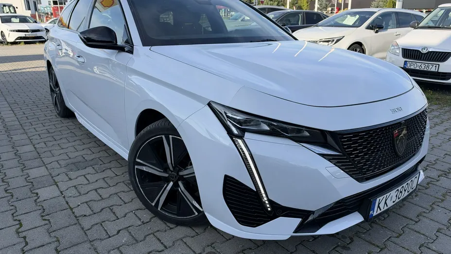 PEUGEOT 308 -