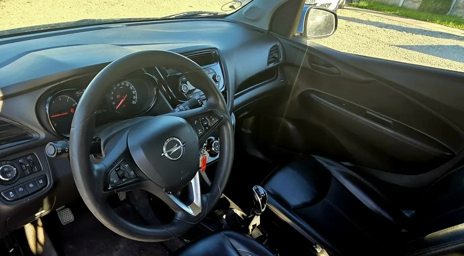 OPEL Corsa -