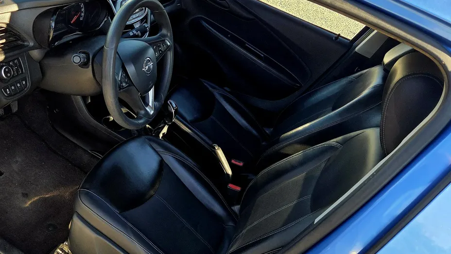 OPEL Corsa -