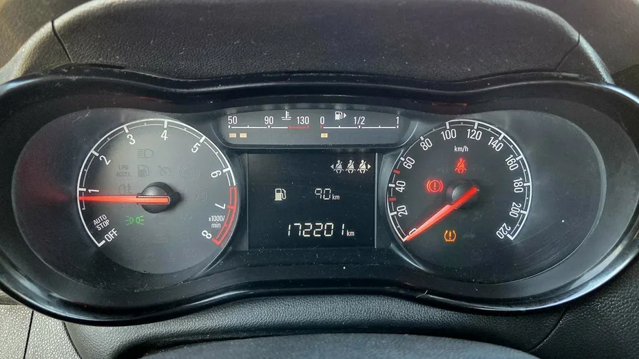 OPEL Corsa -