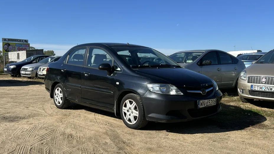 HONDA City -