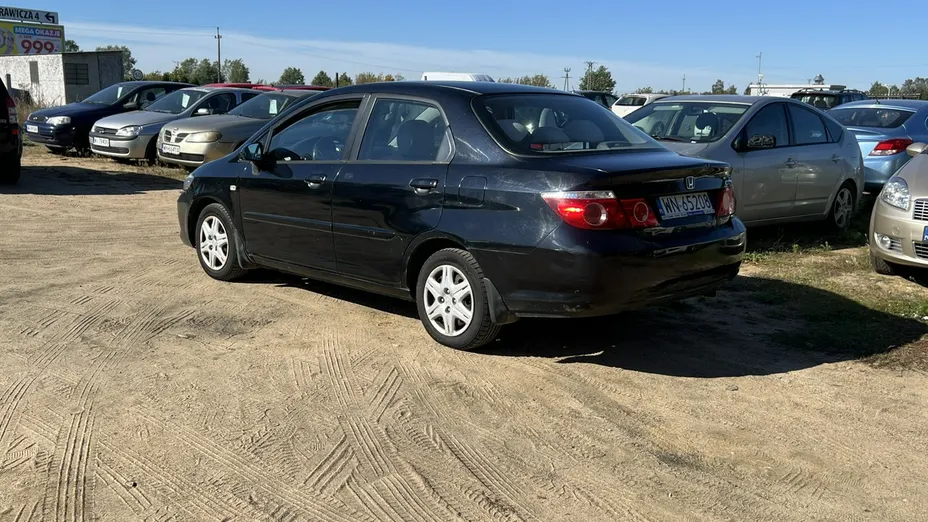 HONDA City -