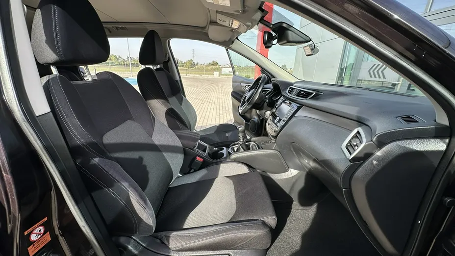 NISSAN Qashqai -