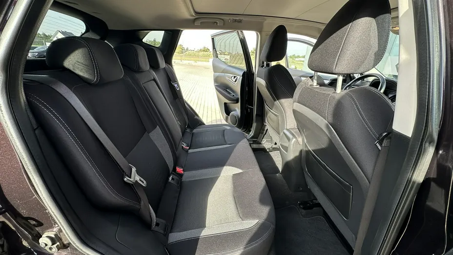 NISSAN Qashqai -