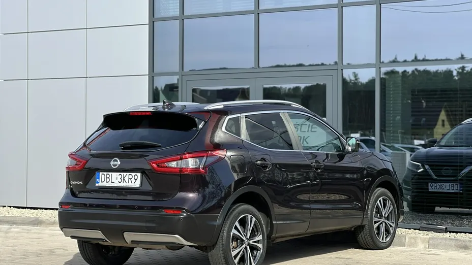 NISSAN Qashqai -