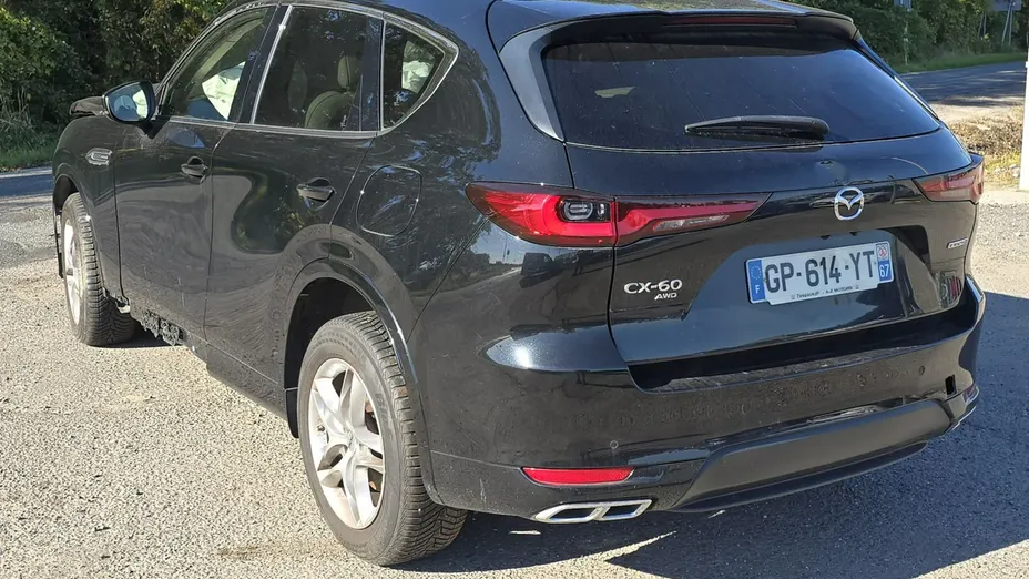 MAZDA CX-60 -