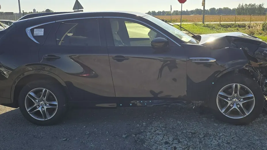 MAZDA CX-60 -